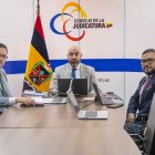 Derecha: Roger Tumalli Martínez fue director Nacional de Asesoría Jurídica desde el 4 de agosto de 2024.