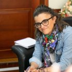 María José Pinto insiste en que la salud debe garantizar atención oportuna y digna.