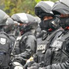 La exposición permanente a la violencia, la muerte y la amenaza tiene consecuencias en la salud mental de los policías de Ecuador, alertan especialistas.