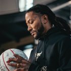 Derrick Rose, símbolo de entrega y pasión, forjó su legado en Chicago Bulls durante años inolvidables en la NBA.