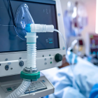 Referencial.Dos enfermeras de un hospital privado cerca de Calcuta fueron ingresadas en cuidados intensivos tras presentar síntomas graves de una infección respiratoria. Una de ellas permanece en coma.