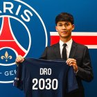 Dro Fernández fue anunciado el lunes 26 de enero como nuevo jugador del PSG.
