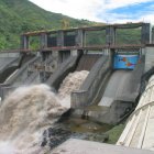 La central hidroeléctrica Agoyán, ubicada en Tungurahua, tiene una capacidad instalada de 156 megavatios (MW).
