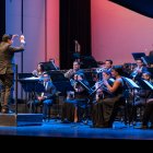 Bajo la dirección del maestro Edison Gualotuña, 35 músicos conforman la Banda Sinfónica que crecerá este año.