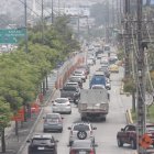 Los trabajos municipales ha aumentado el tráfico en Los Ceibos.