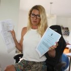 Monika Silva es presidenta de la fundación La Integridad y del Colectivo Ambiental Montañita. Realiza activismo anticorrupción en la provincia de Santa Elena.