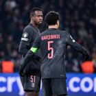 Willian Pacho (i) junto a Marquinhos, en un partido de PSG en Champions League.