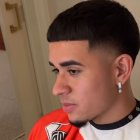 Kendry Páez y su corte de pelo, listo para entrenar en River Plate.