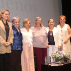 Mariela Manríquez, Nelsa Curbelo, Anunziatta Valdez, Cecilia Endara, Nieves Sotomayor y Cecilia Calderón.