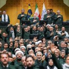 Miembros del parlamento iraní durante una sesión en Teherán el domingo 1 de febrero de 2026.