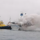 El barco Gold Tuna sufrió un incendio bajo circunstancias que aún son materia de investigación.