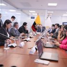Delegados ministeriales expusieron observaciones sobre reproducción asistida en la Comisión de Salud.