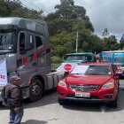 omerciantes y transportistas se reunieron en Rumichaca para manifestar contra los aranceles.