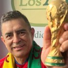 Juan Carlos Bustamante un loco del fútbol mundial. Ahora se va a Estados Unidos.