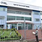 La Agencia Nacional de Tránsito (ANT) dejó de ofrecer sus servicios el 30 de enero de 2026 debido a una investigación por presunta delincuencia organizada y corrupción.