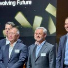 Principales dirigentes de Kia y embajadores del mundo en la convención en Australia.