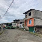 El mal estado de las calles provoca daños en los buses y el riesgo de que ocurran siniestros viales.