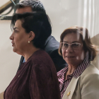 La canciller de Ecuador, Gabriela Sommerfeld, y su homóloga colombiana, Rosa Villavicencio, durante la reunión en el Palacio de Najas, en Quito.