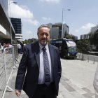 Ramiro García, abogado del alcalde de Guayaquil, Aquiles Álvarez, llegó a la Unidad Anticorrupción del Complejo Judicial Norte para la audiencia de formulación de cargos en el caso Goleada.