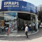 Situación. Desde inicios de febrero, los usuarios acuden a agencias de la Epmaps para denunciar altos costos en planillas del agua potable, pero no hay soluciones.