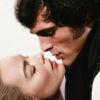 La nueva propuesta de Cumbres Borrascosas ya genera discusiones: para unos es una obra maestra, para otros solo una versión moderna de lo mismo.