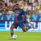 Willian Pacho destaca en la defensa de PSG en la Ligue 1 2026.