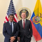 El ministro de Producción, Luis Alberto Jaramillo, junto a un representante del gobierno de EE.UU.