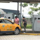 Estaciones. En Ecuador funcionan unas 30 electrolineras con servicio de carga rápida para los carros eléctricos.