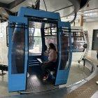 El sistema aerosuspendido Aerovía conecta a Guayaquil y Durán a través de cabinas que se mueven por sobre el río Guayas.