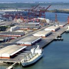 La actividad comercial en el Puerto Marítimo de Guayaquil.