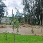 La creciente del río Yanuncay afectó a varias comunidades rurales y barrios de la zona urbana de Cuenca.