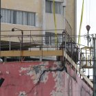 El domingo 8 de marzo se retiraron varios vehículos atrapados en el edificio Multicomercio.