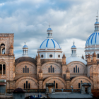 Cuenca es una de las ciudades favoritas por los turistas para descansar durante los feriados.