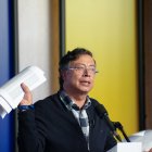 Gustavo Petro atribuye a Ecuador bomba en Colombia y anuncia protesta diplomática.