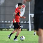 Kendry Páez en entrenamiento de River Plate.