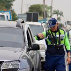 Mientras no se reanuden en totalidad los servicios presenciales en la ANT, la ATM en Guayaquil no multará a quienes circulen con licencias caducadas.