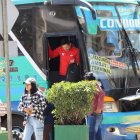 El Municipio de Quito anunció la suspensión temporal de buses hacia varias provincias por el toque de queda.