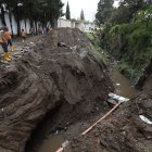 Emergencia. Trabajos continúan en la quebrada Payaso tras desbordamiento; retiraron material acumulado, pero moradores piden acciones definitivas.