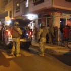 En los primeros días de la vigencia del toque de queda temporal se ha detenido a más de un centenar de personas.