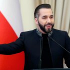 El presidente Nayib Bukele anuncia la reforma que habilita la cadena perpetua en El Salvador.