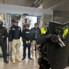 Alias Lobo Menor fue capturado en México y trasladado a Colombia.