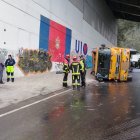 La volqueta aplastó al motocilista en la av. Simón Bolívar y Granados.