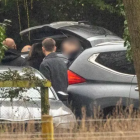 La policía británica se encuentra en una de las propiedades del Príncipe Andrés para ivestigaciones.