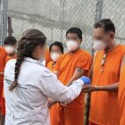 El Alto comisionado de la ONU sobre derechos humanos denunció las cientos de muertes en las cárceles de Ecuador.