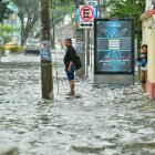 En el sur de la ciudad este fue el panorama: agua estancada por horas.