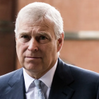 La BBC reportó que el Príncipe Andrés fue arrestado y la policía británica lo investiga por delitos relacionados con Epstein.