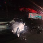 El siniestro de tránsito involucró a un vehículo mediano y un camión.