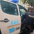 La Policía Nacional utiliza las camionetas de la empresa municipal Segura tras la intervención del Gobierno.