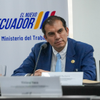 El ministro Harold Burbano firma el acuerdo MDT-2026-046 sobre turnos y horarios especiales, expedido el 18 de febrero de 2026.
