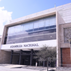 La Asamblea Nacional debate un proyecto de ley que busca prohibir el acceso a redes sociales para menores de 15 años, en medio de crecientes preocupaciones por la seguridad digital.